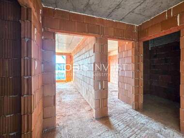 For sale - Apartment in Ostromila,  Plovdiv