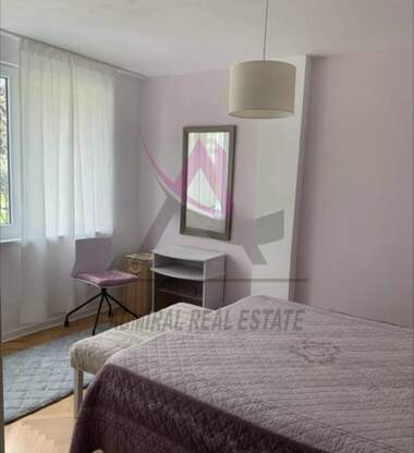 Închiriere - Apartament în Ceaîka,  Varna