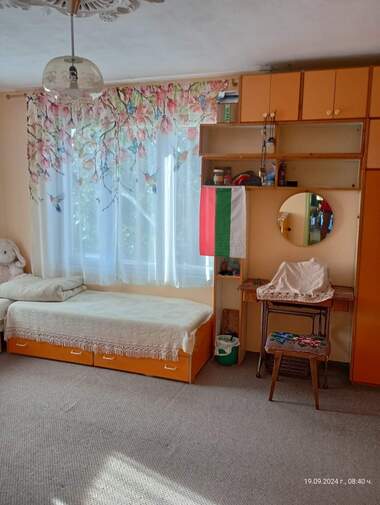 Продажба - Апартамент в Кубрат,  Разград