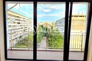 Vânzare - Apartament în Avtogara,  Varna
