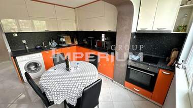 For rent - Apartment in Cveten kvartal,  Varna