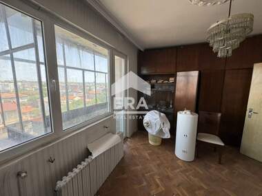 Продажа - Квартира в Овчарски,  Хасково