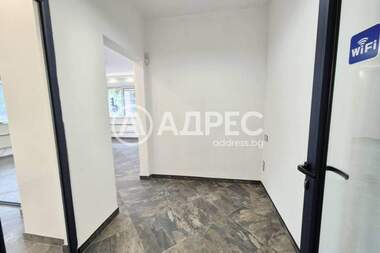 Ενοίκιο - Γραφείο σε Център,  Варна