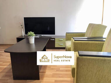 Închiriere - Apartament în Mladejki hălm,  Plovdiv