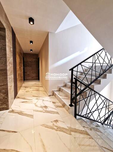 Vânzare - Apartament în Ostromila,  Plovdiv
