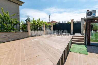 For sale - House in Karadjovo,  Plovdiv