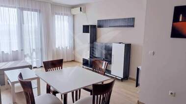 Închiriere - Apartament în Kolhozen pazar,  Varna