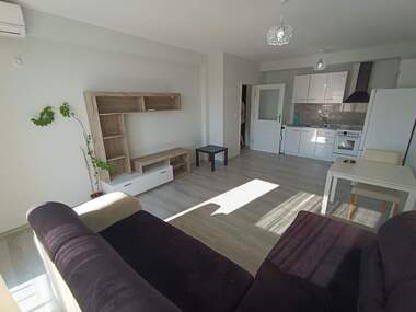 Închiriere - Apartament în Izgrev,  Burgas