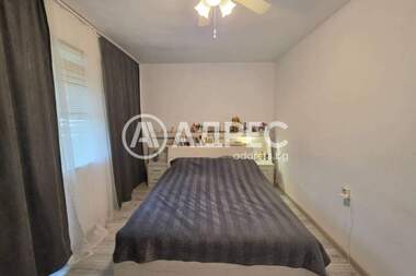 For sale - Apartment in Zlaten rog,  Iambol