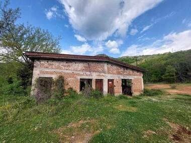 Vânzare - Spațiu de depozitare/Spațiu industrial/Service auto/Depozit/Fitnes în Madjarovo,  Haskovo