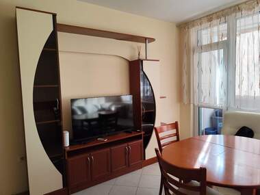 Închiriere - Apartament în Wider Center,  Pleven