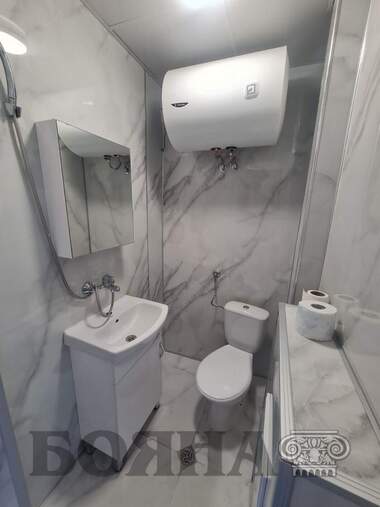 Închiriere - Apartament în Center,  Ruse