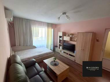 Închiriere - Apartament în Kvartal 72,  Vrața