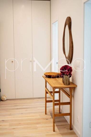 Închiriere - Apartament în Slaveîkov,  Burgas