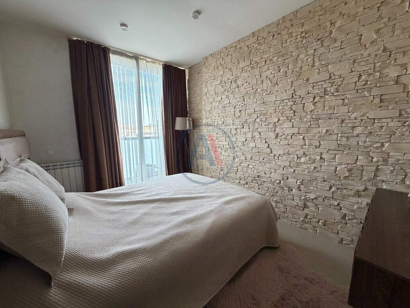 Cu trei camere Apartament în Tombul Djamia, Șumen – fotografia 6