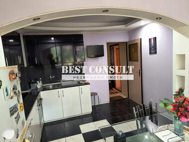 Închiriere - Apartament în Cearodeîka - Iug,  Ruse