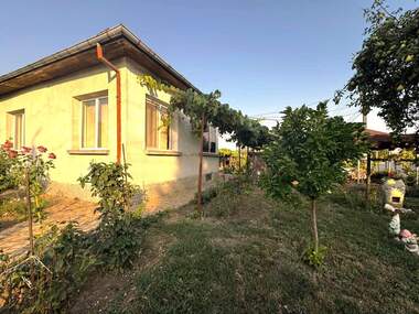 Продажба - Къща в Червена Вода,  Русе