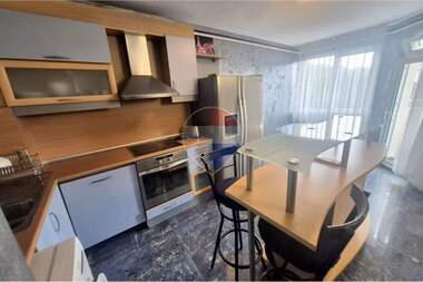 Vânzare - Apartament în Center,  Varna