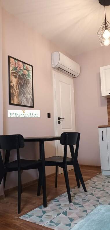 Miete - Wohnung in Mladejki halm,  Plowdiw