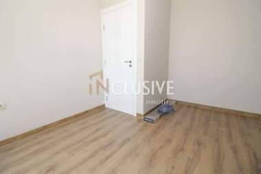 Продажба - Апартамент в Каменица 1,  Пловдив