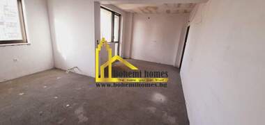 Продажба - Апартамент в Кючук Париж,  Пловдив
