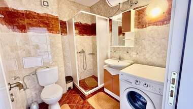 Продажба - Апартамент в Елените,  Бургас