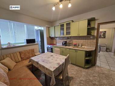 Închiriere - Apartament în Ideal City Center,  Pleven