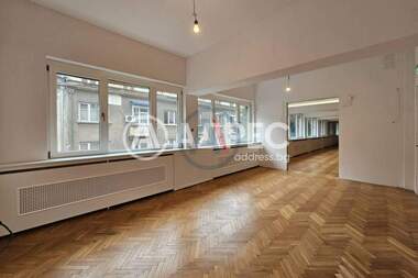 Verkauf - Büro in Center,  Sovia
