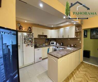 Vânzare - Apartament în Dobrudjanski,  Șumen