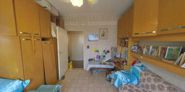 Verkauf - Wohnung in Mladost 1,  Montana