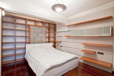 Kira - Apartman olarak Oborishte,  Sofia
