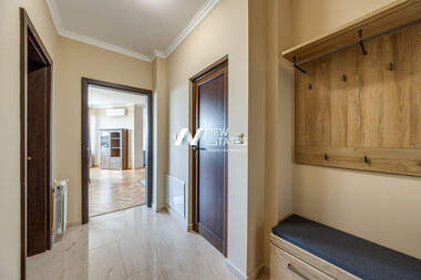 Închiriere - Apartament în Mladost-2,  Sofia