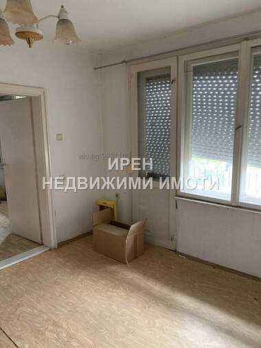 Verkauf - Wohnung in Zentar,  Iambol