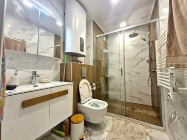 Miete - Wohnung in Wazrajdane,  Burgas