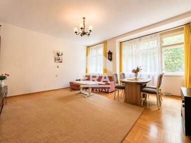 Închiriere - Apartament în Center,  Sofia