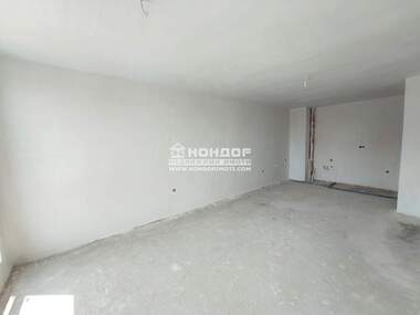 Продажба - Апартамент в Кючук Париж,  Пловдив