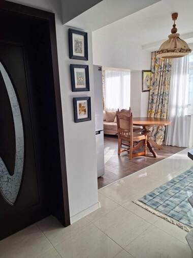 Închiriere - Apartament în Bratia Miladinovi,  Burgas