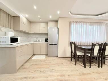 Miete - Wohnung in Wazrajdane,  Burgas