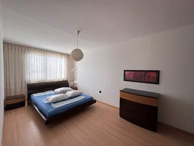 Miete - Wohnung in Zentar,  Burgas