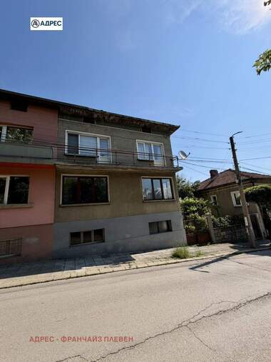 Verkauf - Etage von Haus in Troian,  Lowetsch