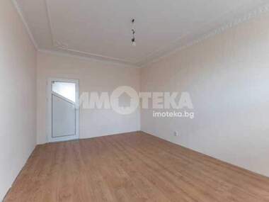 Продажа - Квартира в Младост 1,  Варна