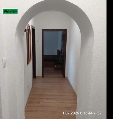 Închiriere - Etaj din casă în Țentăr,  Vrața