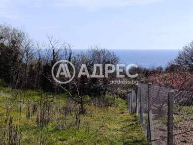 Vânzare - Teren de construcții în Priboî,  Varna