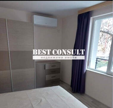 Închiriere - Apartament în Center,  Ruse