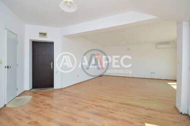 Verkauf - Wohnung in Wazrajdane,  Burgas