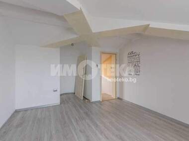 For sale - House in Zdravets,  Varna