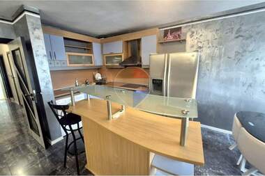 Vânzare - Apartament în Center,  Varna