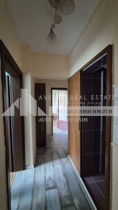 For sale - Apartment in Iujen,  Plovdiv