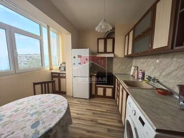 For sale - Apartment in Center,  Iambol