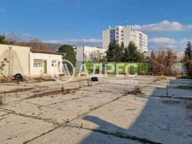 Ενοίκιο - Οικόπεδο για κατασκευή σε Изгрев,  Варна